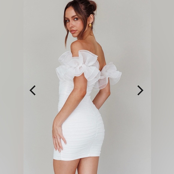 Selfie Leslie White Off-Shoulder Mini Dress - Picture 4 of 7
